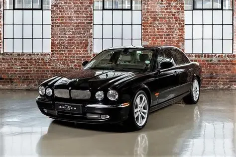 2004 Jaguar XJR